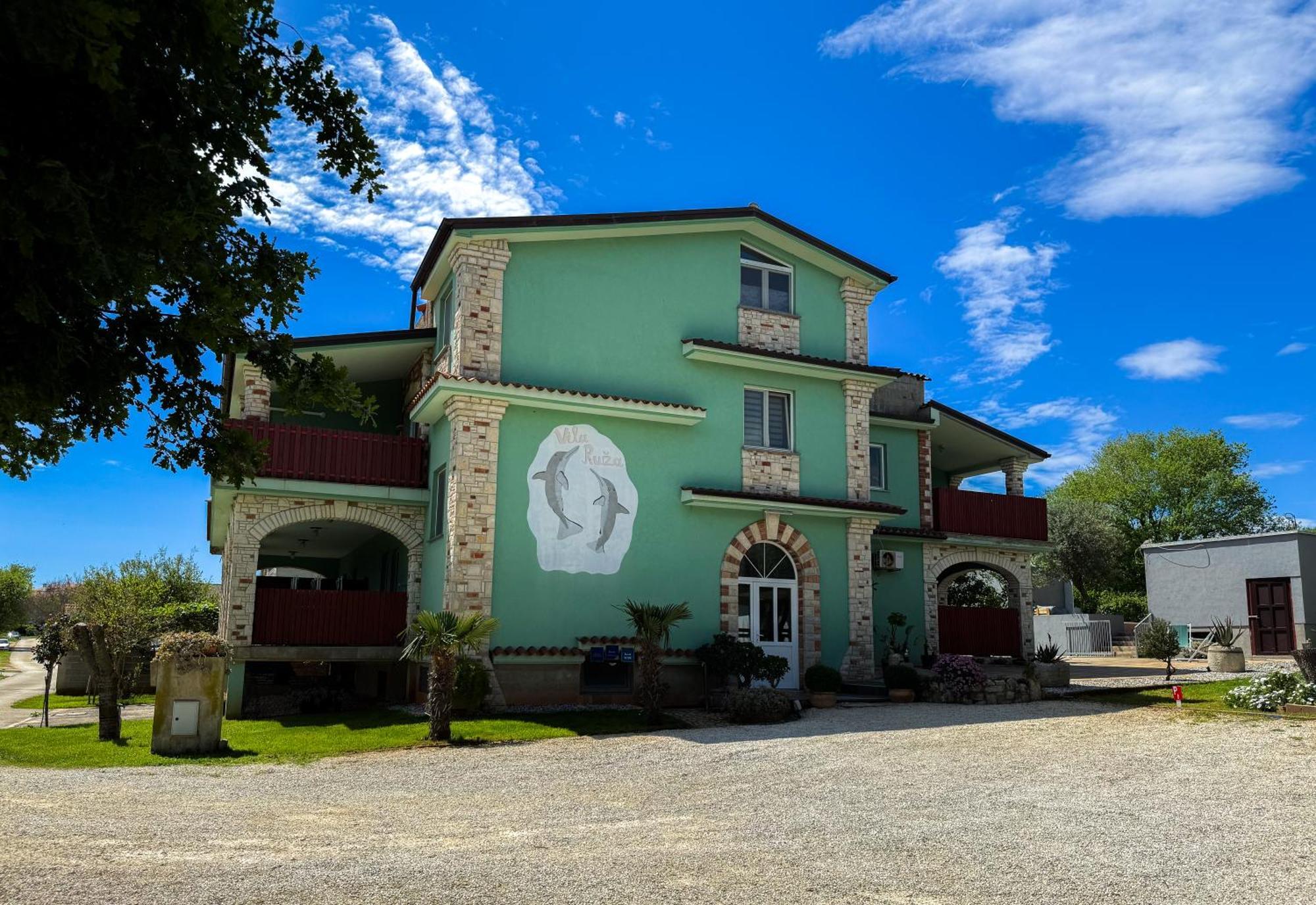 1 Apartment Liznjan